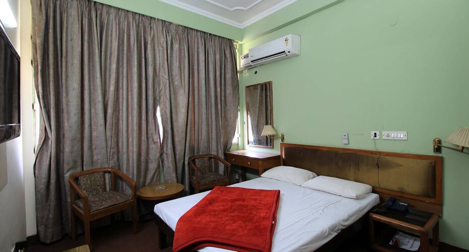 Hotel Rajdoot, New Delhi 4